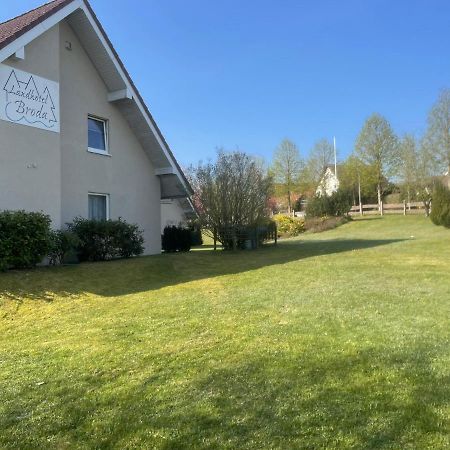 Landhotel Broda Neubrandenburg Exterior foto
