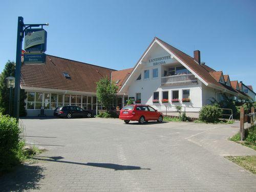 Landhotel Broda Neubrandenburg Exterior foto